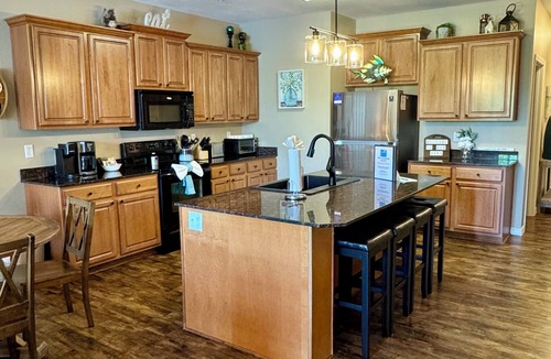 Hollister Condo | 3 BR, 3 Bath, with Dock Access. Lower level with walkout to the lake.