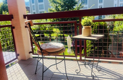 Killwangen Apartment | 3 BR Duplex in Zürich Limmattal Garden and Terrace