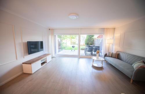 Killwangen Apartment | 3 BR Duplex in Zürich Limattal Garden & Terrace