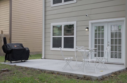 George Bush Park/Eldridge House | 3 BR/Ensuite with King Bed/Wet Bar/Pool Table/Pool Access/World Cup