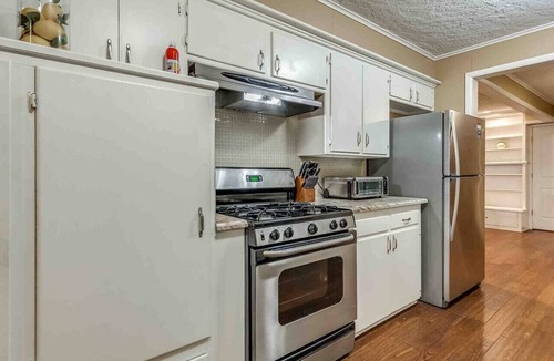 Norman House | 3 BR home with a Gameroom (close to campus)