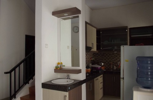 Baturetno House | 3 BR House with Pool Near KidsFun Jogja