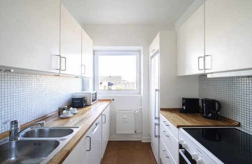 Frederiksberg C Apartment | 3-BR in a top Frederiksberg location - 181