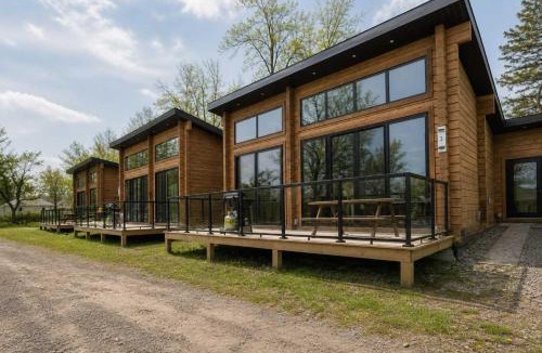 Harwood House | 3-BR Lakefront Cottage Rice Lake #3