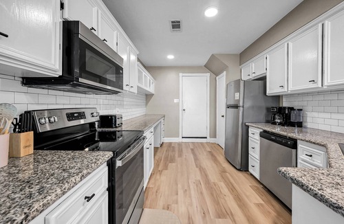 April Sound House | 3 BR Montgomery Retreat | King Suite | Private Deck | Gated Community Near Lake Conroe