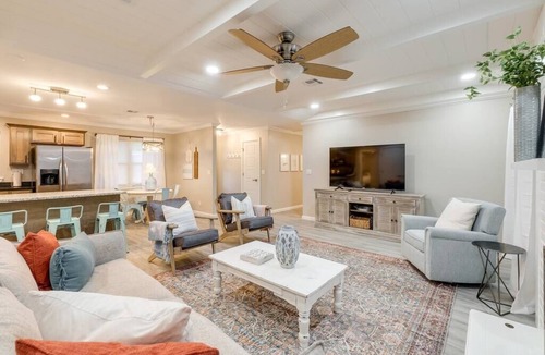 Central Oklahoma City House | 3 BR Newly Remodeled Home With Farm Style Decor!