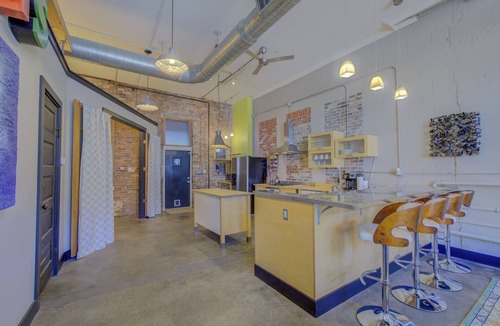 Downtown Memphis House | 3 BR Townhouse in Downtown Entertainment District