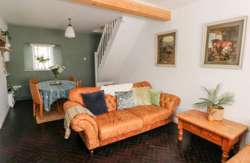 Narberth House | 3 Bridge Villas