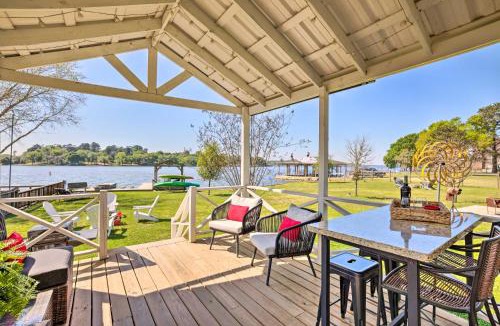 Willis House | 3 Cabins on Lake Conroe: Fish, Swim & Explore!