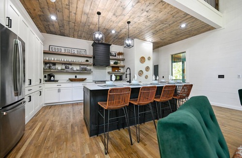 Broken Bow Cabin | 3 Cabins | Sleeps 48! | Games | 2+ Private Acres