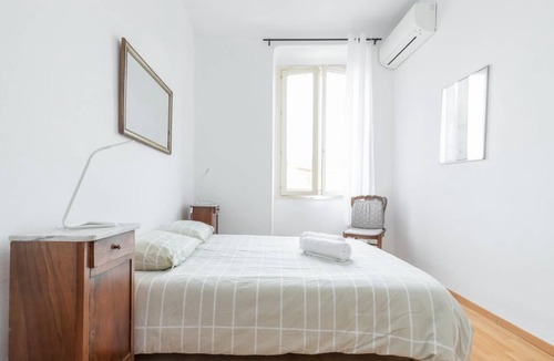 Quartier du Port Apartment | 3 CASSINI