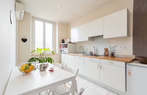 Quartier du Port Apartment | 3 CASSINI