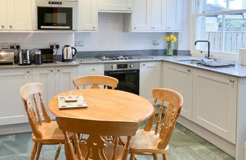 Keswick House | 3 Catherine Cottages