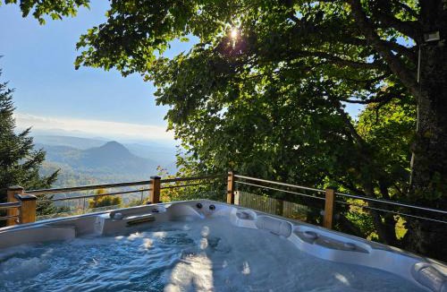 Queyrieres Ski Chalet | 3 Chalets avec vue imprenable et SPA