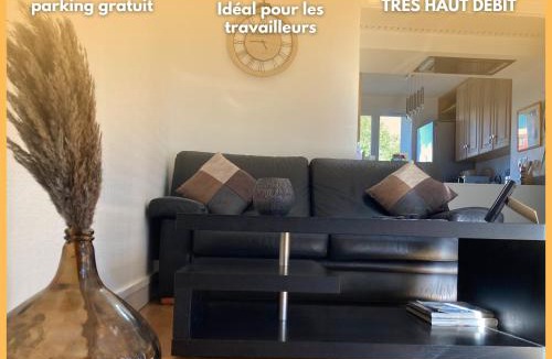 Leon Blum - Bon Coin Apartment | 3 chambres , bureau lumineux , parking , proche métro Lyon
