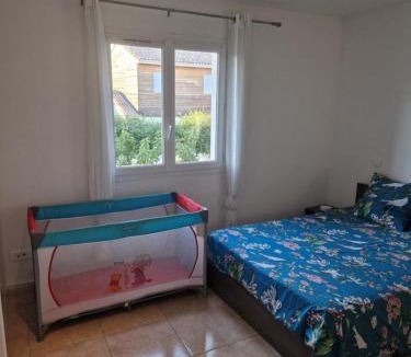 Saint-Jean-de-Vedas House | 3 chambres dans une Villa, entrée autonome et indépendante