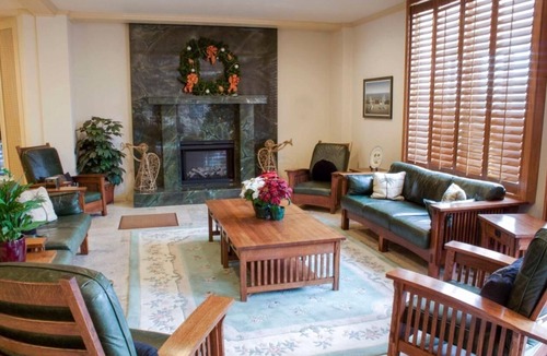 Avila Beach Hotel | 3 Comfortable Units Near Central Coast Aquarium! Kitchen, Pool, Free Parking!