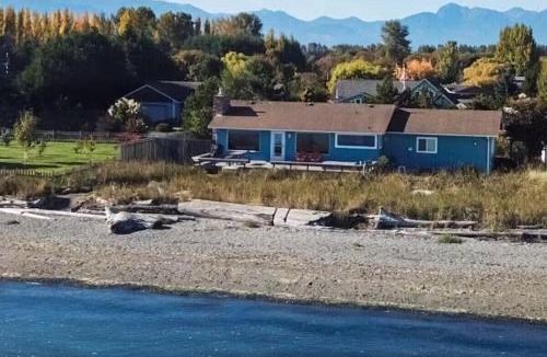 Sequim House | 3 Crabs Beach House