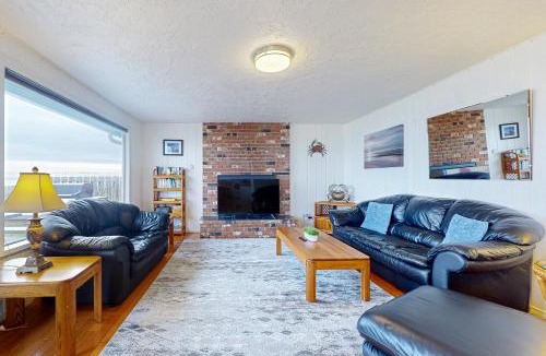 Sequim House | 3 Crabs Beach House