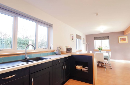 Aviemore Cottage | 3 CROFTSIDE, pet friendly, with open fire in Aviemore