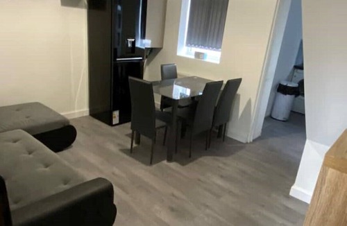 Belle Vue House | 3 Double Bedroom House