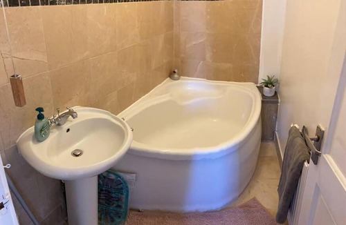 Acton Apartment | 3 Double bedroomed flat, Acton. London, UK