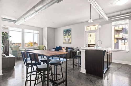 Mile Square Apartment | 3 Downtown combined units with free parking
