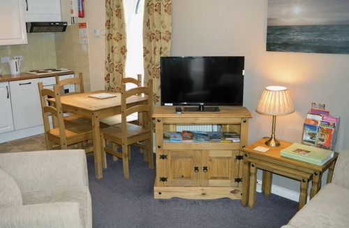 Cayton Cottage | 3 Eldin Hall Properties