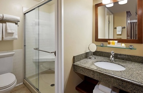 Coronado Hotel | 3 Elegant Units Close to SeaWorld Pool | Parking | Outdoor Pool