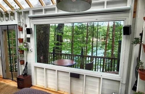 Brantingham Cabin | 3 Epic Stays on Private Island