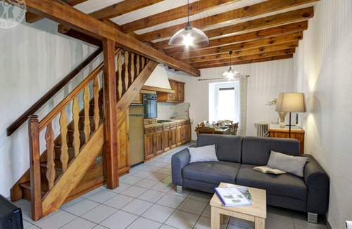 Apinac Cottage | 3 Épis Cottage for 4, Nature & Pets Welcome