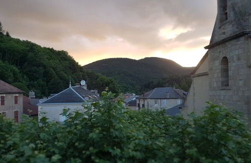 Saint-Jean-du-Bruel House | 3 family apartments in the heart of the village
