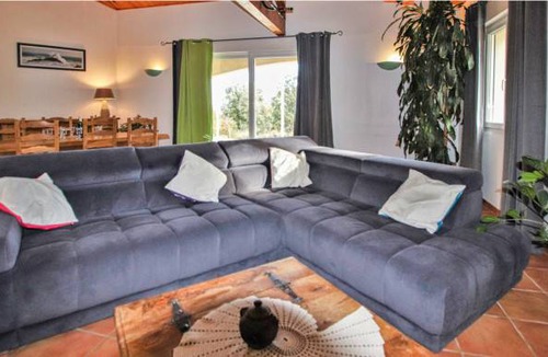 Saint-Julien-de-Peyrolas House | 3 bedroom accommodation in St Julien De Peyrolas