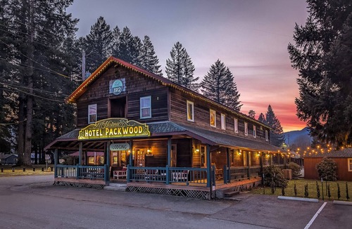 Packwood Apartment | #3 Glacier Lake Trail Shared Bath- Adults Only