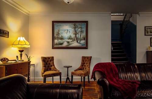 Packwood Apartment | #3 Glacier Lake Trail Shared Bath- Adults Only