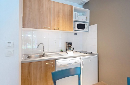 Saumur Cottage | 3-guest Apartment With Terrace in Saumur