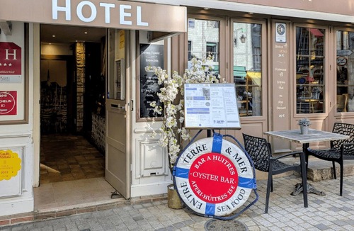 Honfleur Hotel | 3 guest rooms for 2 people perched in an unusual house