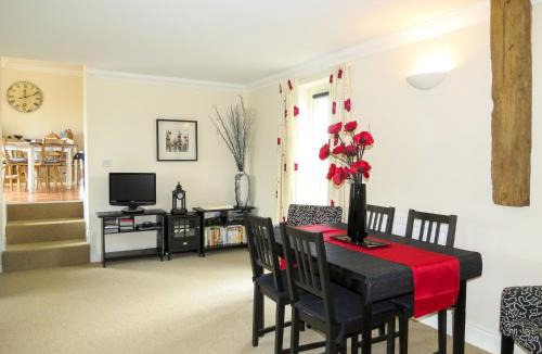 Saxmundham House | 3 Hazlewood