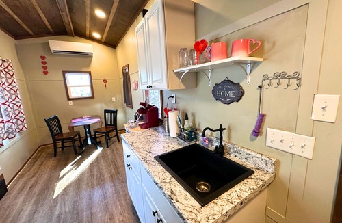 Hico Cabin | 3 Hico Glamping Petting Zoo Campfire Fossil Rim