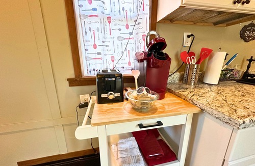 Hico Cabin | 3 Hico Glamping Petting Zoo Campfire Fossil Rim