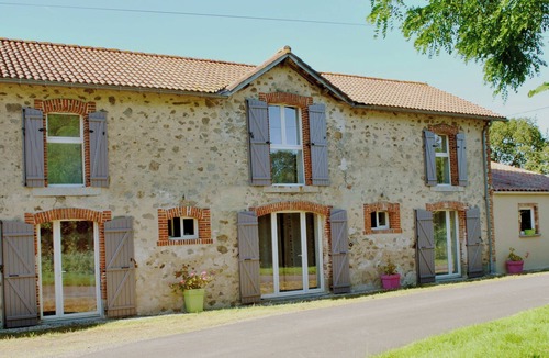 La Boissiere-des-Landes Cottage | 3* house between sea and countryside with jacuzzi and 18 kms beach