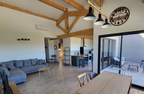 Tourbes House | 3- House with panoramic view of vineyards
