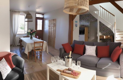 Le Treport House | 3* house with sea view, garden and terrace