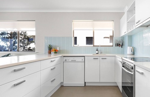 Sunrise Beach Apartment | 3 Kayannee, 5 Tingira Cres