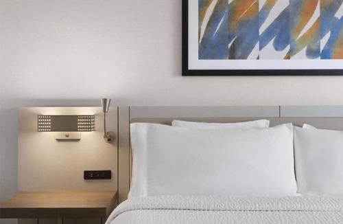 Albuquerque Hotel | 3 King Bed Units | Pool & Dining, Fitness & Breakfast Included