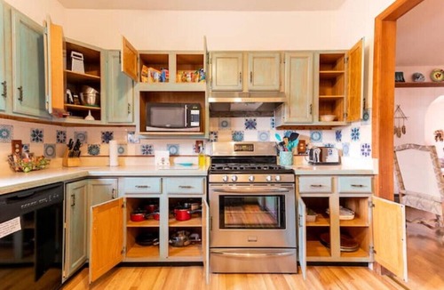 Grand Junction House | 3 King Beds-Hot Tub-Firepit-Historic-Downtownn