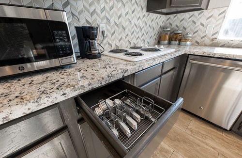 Barker House | 3 King Beds Single Story Home that Sleeps 6 with Pool Table 3BR & 2Bath