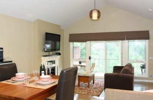 Yarra Junction Bed & Breakfast | 3 Kings Bed and Breakfast