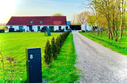 Billund Apartment | 3 km to Legoland