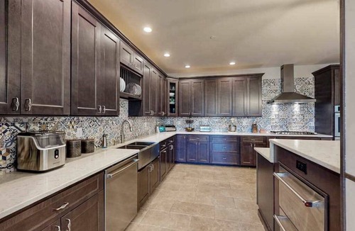 Bishopville House | 3 Ladies Estate